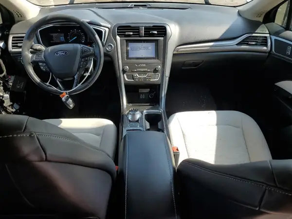 3FA6P0HD9KR250827 2019 FORD FUSION - Image 8
