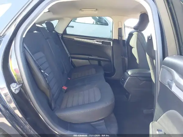 3FA6P0HD9KR283214 2019 FORD FUSION - Image 8