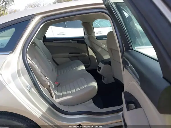 3FA6P0HD9KR283455 2019 FORD FUSION - Image 8