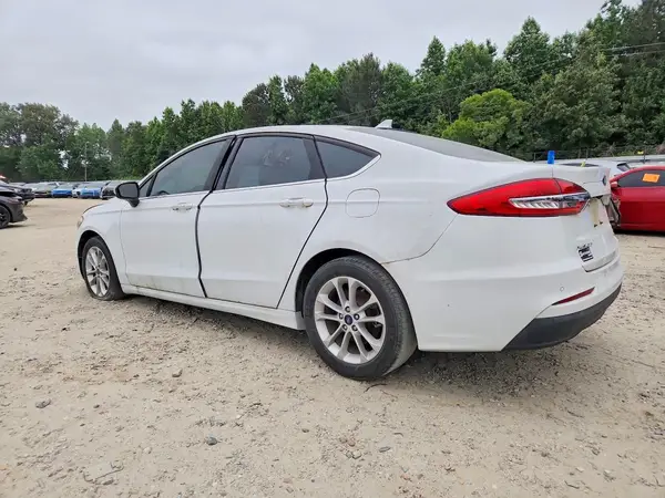 3FA6P0HD9LR105112 2020 FORD FUSION - Image 2