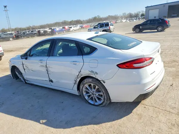 3FA6P0HD9LR111427 2020 FORD FUSION - Image 2