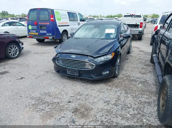 3FA6P0HD9LR111430 2020 FORD FUSION - Image 2