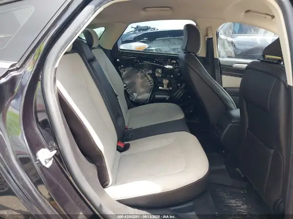 3FA6P0HD9LR111430 2020 FORD FUSION - Image 8