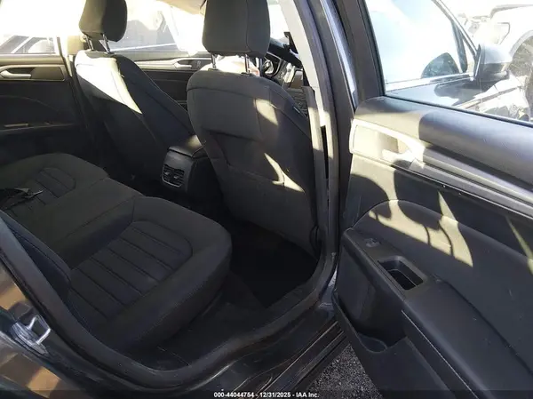 3FA6P0HD9LR111556 2020 FORD FUSION - Image 8