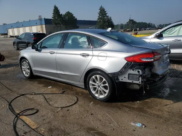 3FA6P0HD9LR145769 2020 FORD FUSION - Image 2