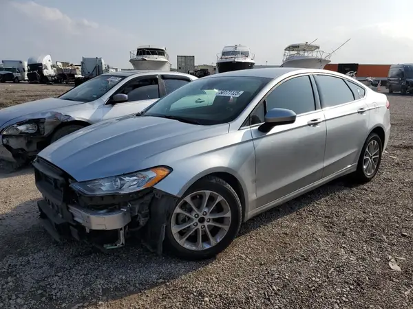 3FA6P0HD9LR160482 2020 FORD FUSION - Image 1
