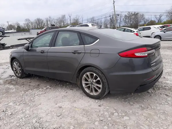 3FA6P0HD9LR164564 2020 FORD FUSION - Image 2