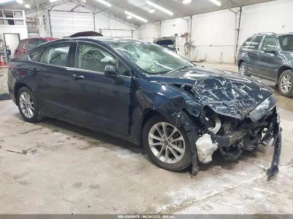 3FA6P0HD9LR187066 2020 FORD FUSION - Image 1