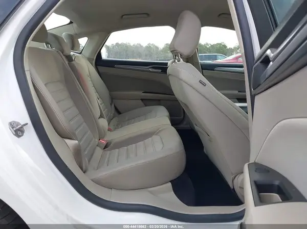 3FA6P0HD9LR206103 2020 FORD FUSION - Image 8