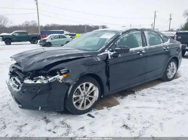 3FA6P0HD9LR233897 2020 FORD FUSION - Image 2