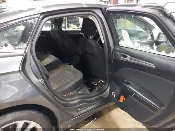 3FA6P0HD9LR258122 2020 FORD FUSION - Image 8