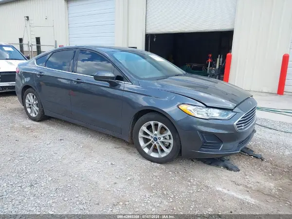 3FA6P0HD9LR259724 2020 FORD FUSION - Image 1