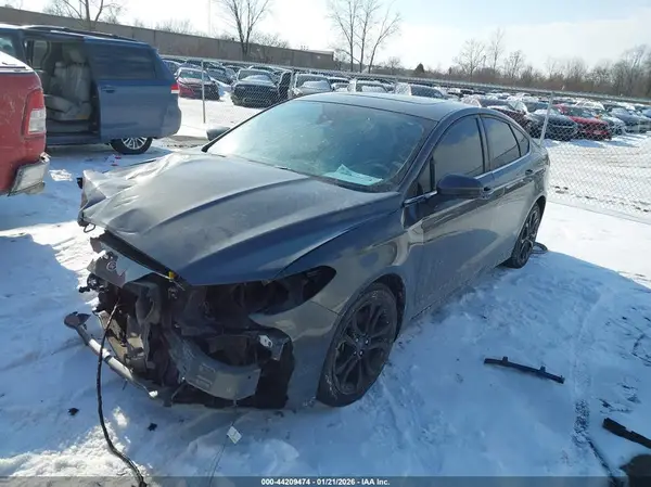 3FA6P0HD9LR261375 2020 FORD FUSION - Image 2
