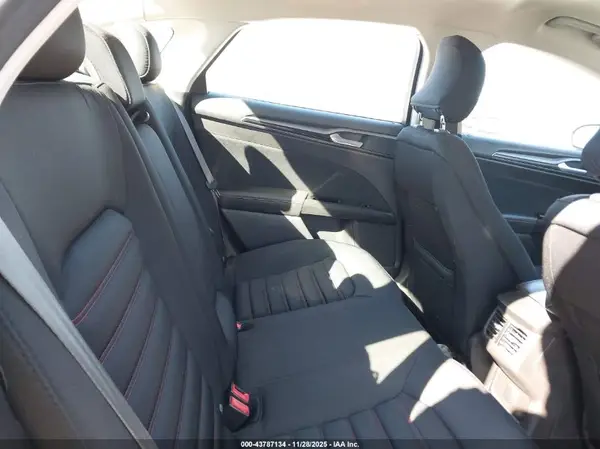 3FA6P0HDXGR102130 2016 FORD FUSION - Image 8
