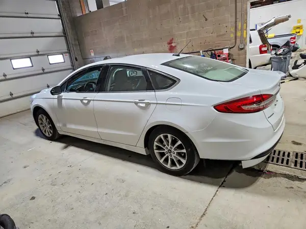 3FA6P0HDXHR115610 2017 FORD FUSION - Image 2