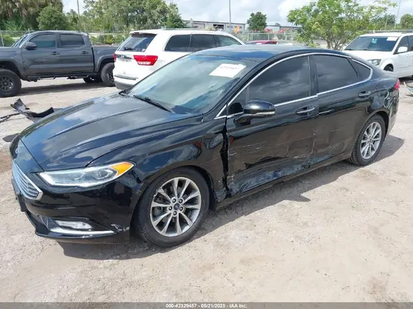 3FA6P0HDXHR130429 2017 FORD FUSION - Image 2