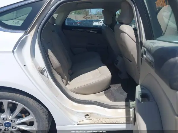 3FA6P0HDXHR132679 2017 FORD FUSION - Image 8