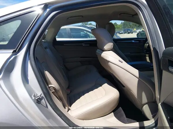 3FA6P0HDXHR137977 2017 FORD FUSION - Image 8