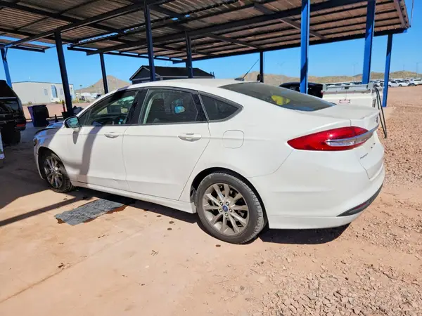 3FA6P0HDXHR138935 2017 FORD FUSION - Image 2
