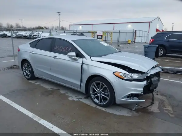 3FA6P0HDXHR167366 2017 FORD FUSION - Image 1