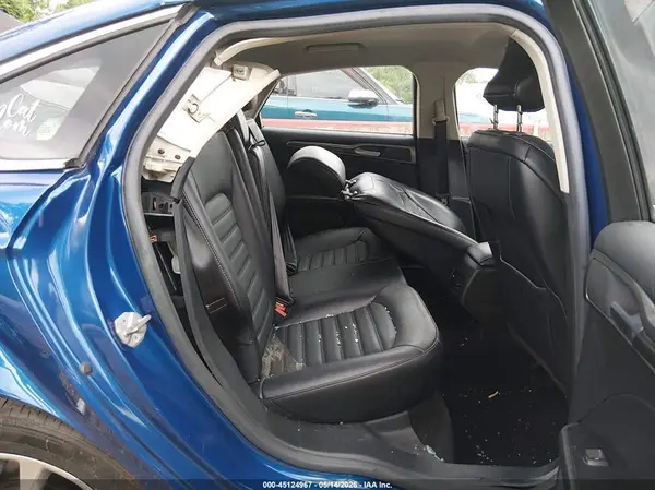 3FA6P0HDXHR213875 2017 FORD FUSION - Image 8