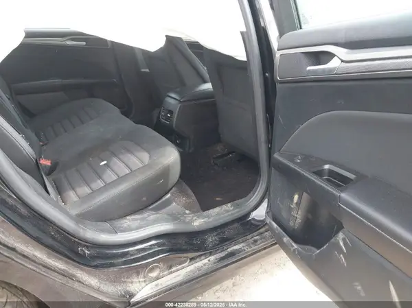 3FA6P0HDXHR227470 2017 FORD FUSION - Image 8