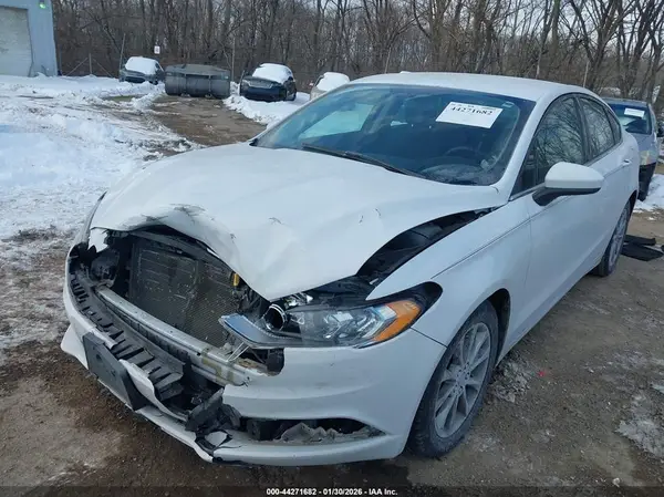 3FA6P0HDXHR241014 2017 FORD FUSION - Image 2