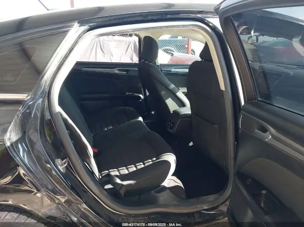 3FA6P0HDXHR246701 2017 FORD FUSION - Image 8