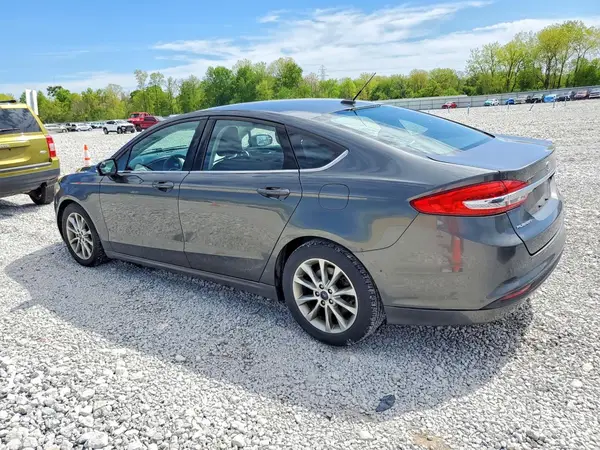 3FA6P0HDXHR250697 2017 FORD FUSION - Image 2