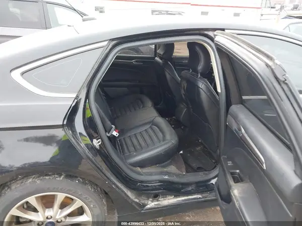 3FA6P0HDXHR257231 2017 FORD FUSION - Image 8