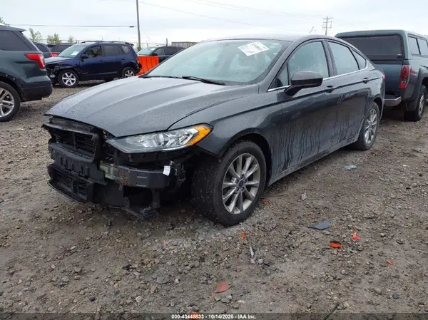 3FA6P0HDXHR271212 2017 FORD FUSION - Image 2