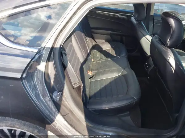 3FA6P0HDXHR275096 2017 FORD FUSION - Image 8