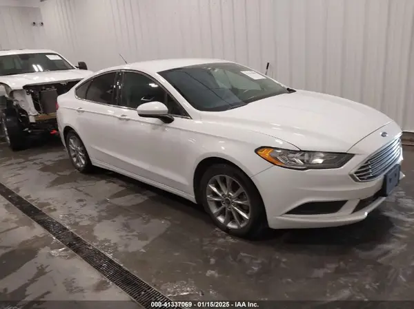 3FA6P0HDXHR293078 2017 FORD FUSION - Image 1