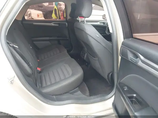 3FA6P0HDXHR299088 2017 FORD FUSION - Image 8