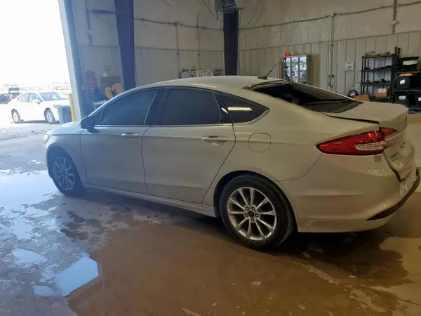 3FA6P0HDXHR380057 2017 FORD FUSION - Image 2