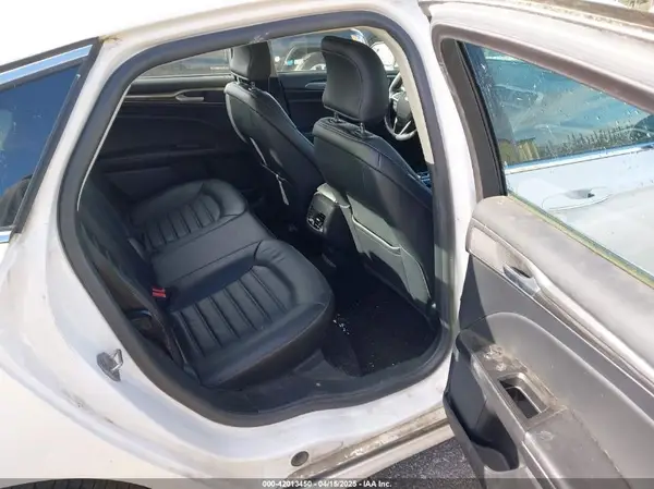 3FA6P0HDXJR127018 2018 FORD FUSION - Image 8