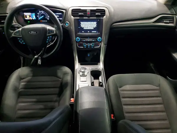 3FA6P0HDXJR135734 2018 FORD FUSION - Image 8