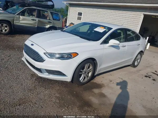 3FA6P0HDXJR135927 2018 FORD FUSION - Image 2