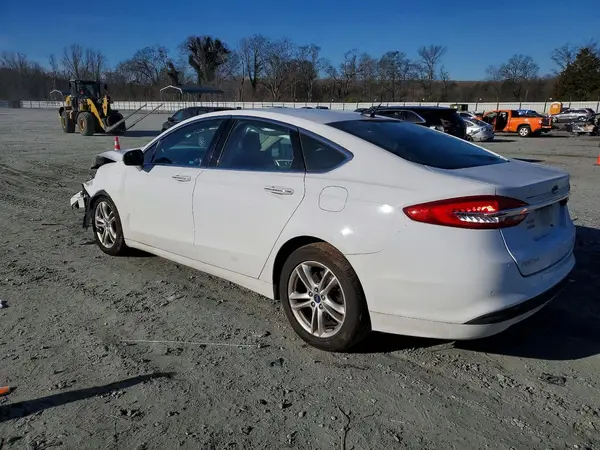 3FA6P0HDXJR135989 2018 FORD FUSION - Image 2