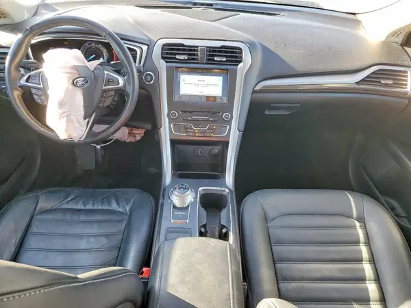 3FA6P0HDXJR135989 2018 FORD FUSION - Image 8