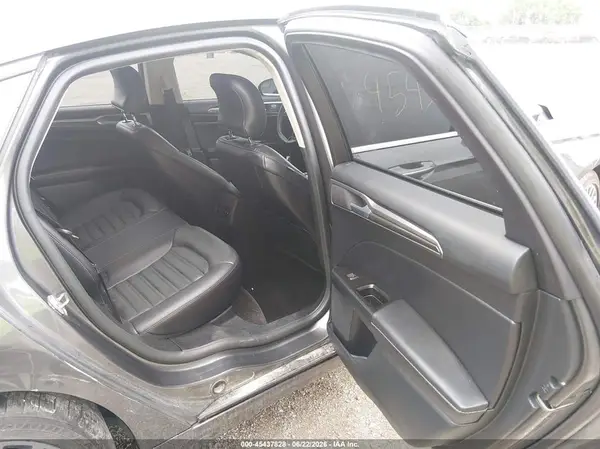 3FA6P0HDXJR165669 2018 FORD FUSION - Image 8