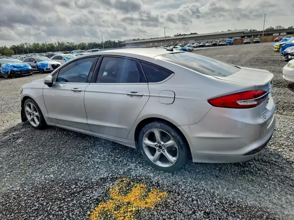 3FA6P0HDXJR179247 2018 FORD FUSION - Image 2