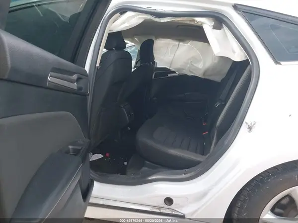3FA6P0HDXJR179894 2018 FORD FUSION - Image 8