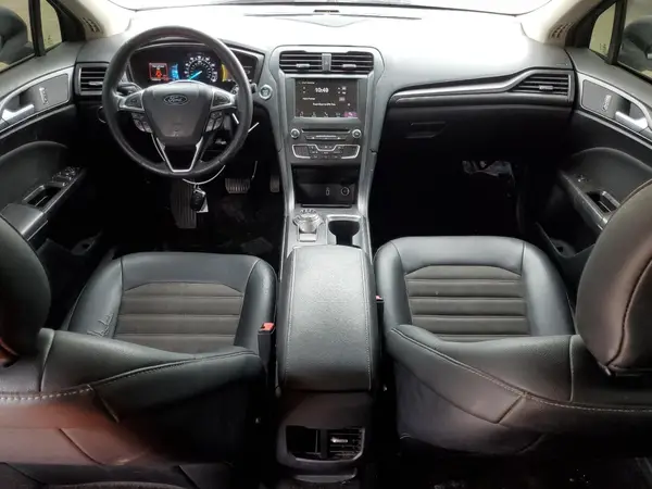 3FA6P0HDXJR180611 2018 FORD FUSION - Image 8