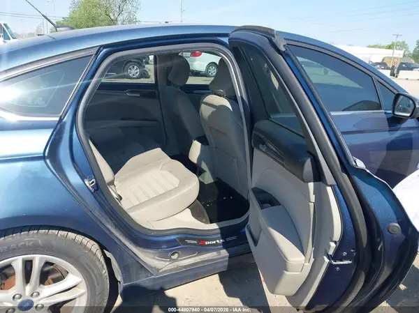 3FA6P0HDXJR182424 2018 FORD FUSION - Image 8