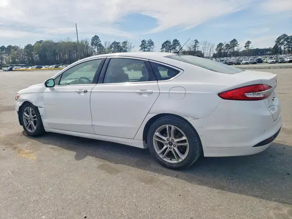 3FA6P0HDXJR185436 2018 FORD FUSION - Image 2