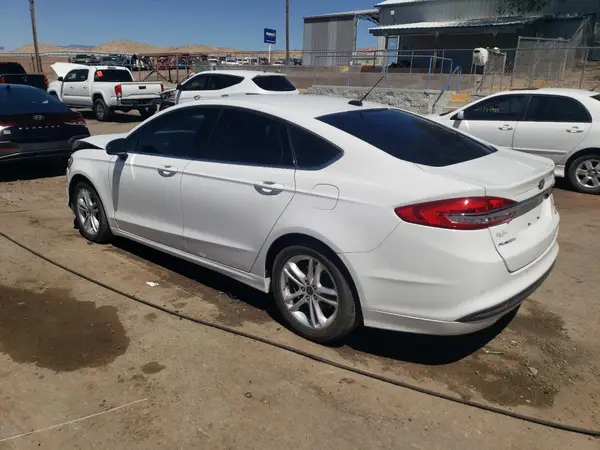 3FA6P0HDXJR186974 2018 FORD FUSION - Image 2