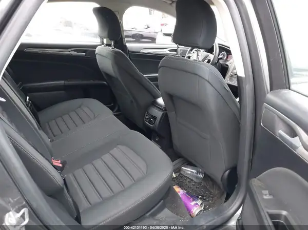 3FA6P0HDXJR187445 2018 FORD FUSION - Image 8