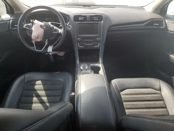 3FA6P0HDXJR196548 2018 FORD FUSION - Image 8