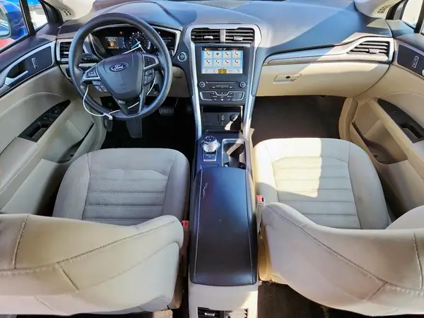 3FA6P0HDXJR197960 2018 FORD FUSION - Image 8